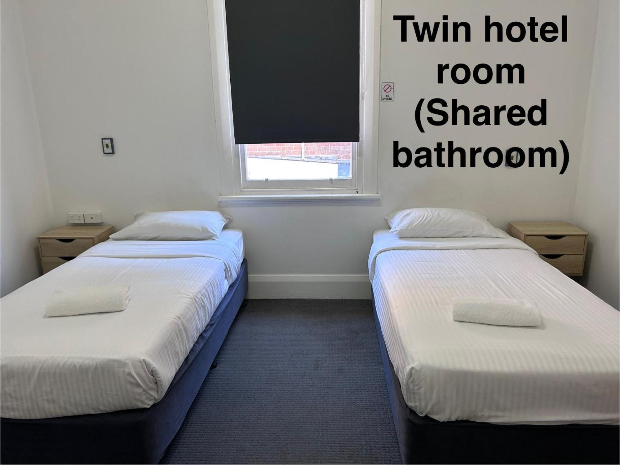 Australian Hotel Motel 야스 외부 사진
